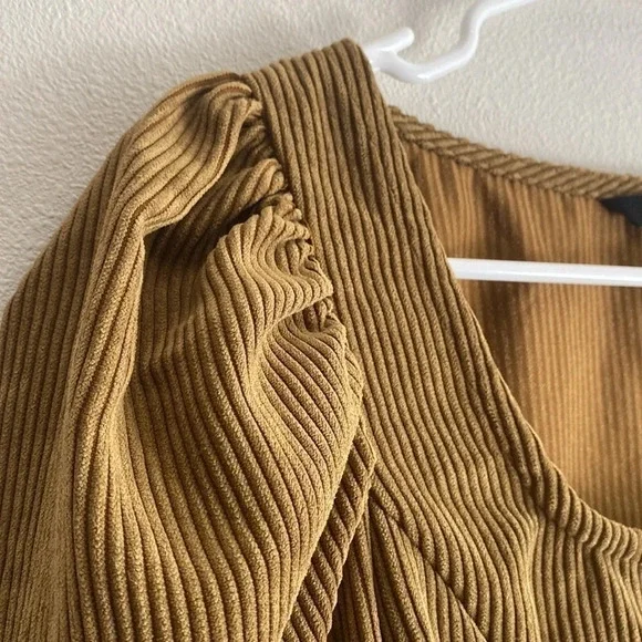 Zara Corduroy Puff Sleeve Cropped Button Down Jacket Top​​​​​​​​​​ - Picture 3 of 4